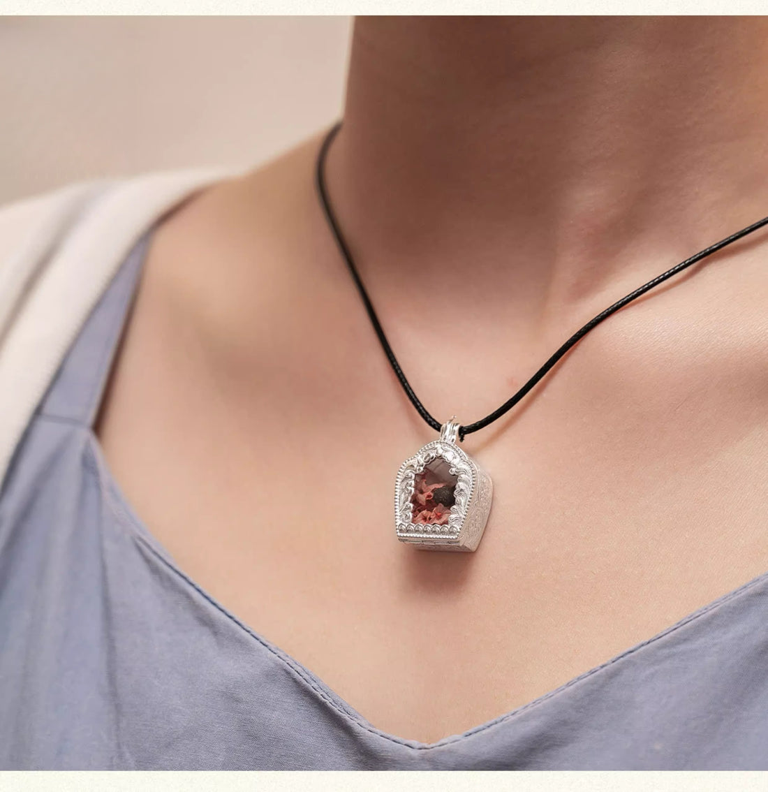 Scroll Arch Ga’u Locket Pendant | S925 Sterling Silver Vintage Amulet Box