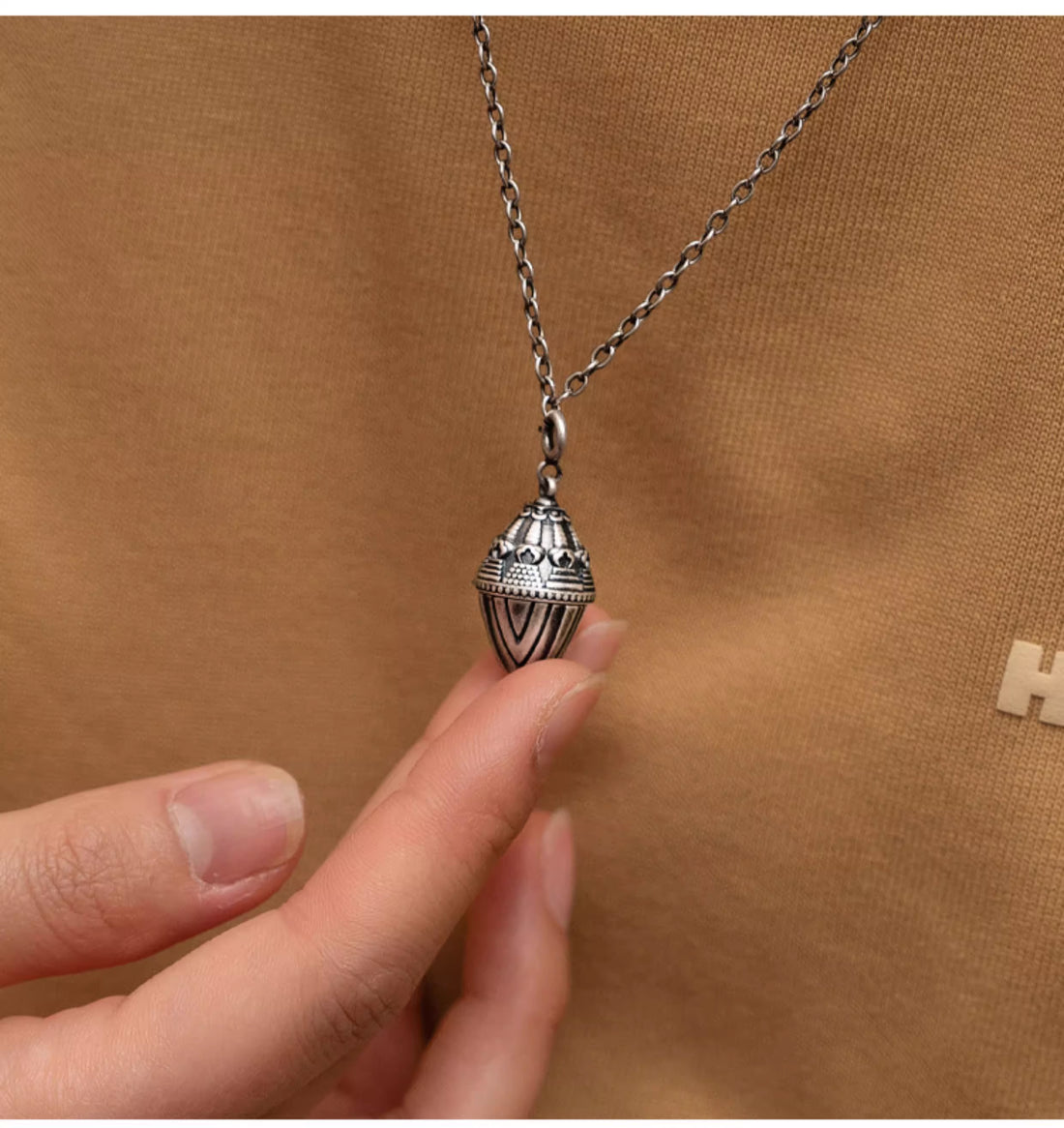 Sterling Silver Mi Di Ch’a Ch’a Ga’u Locket Pendant – Tibetan Vintage Oxidized Amulet